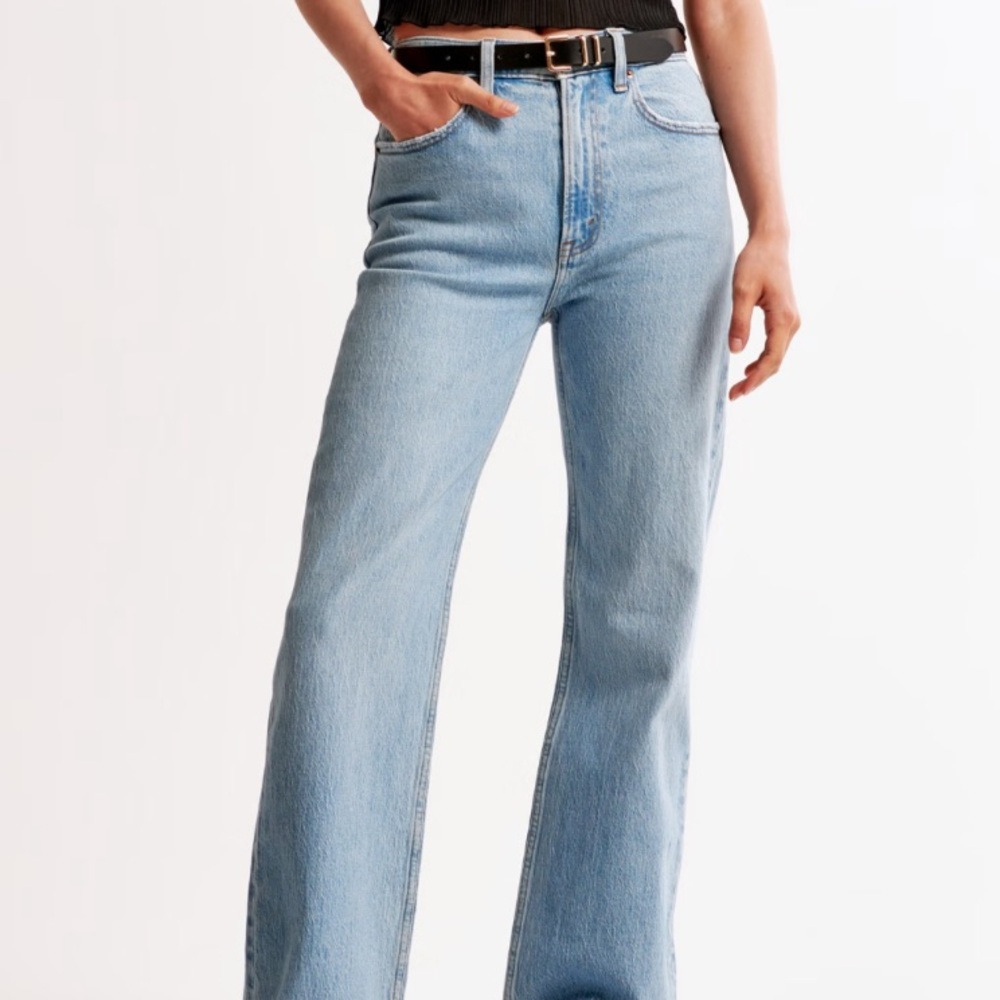 Abercrombie High Rise Relaxed Jean